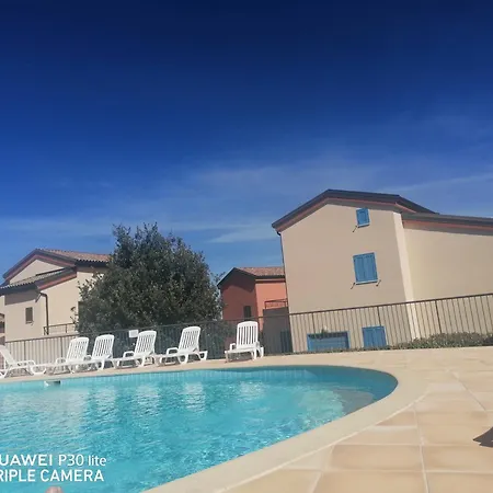 Les Terrasses De Lozari De Nadine Et Claude *