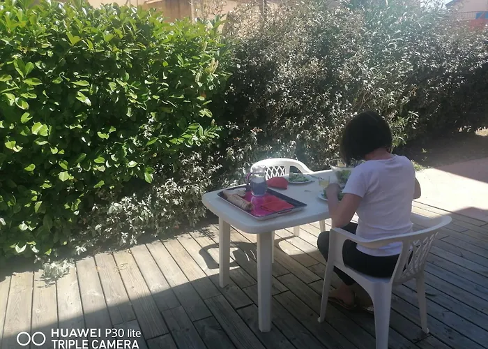 Les Terrasses De Lozari De Nadine Et Claude Бельгодер